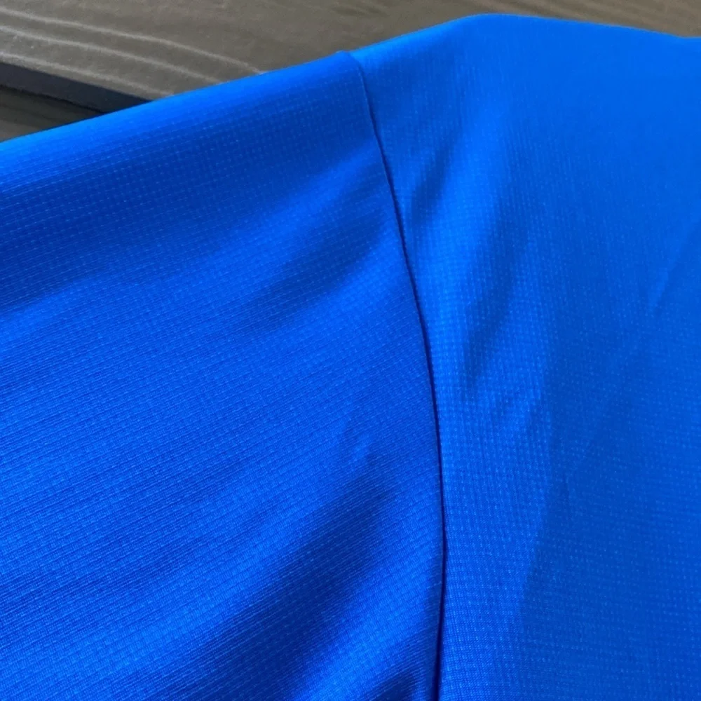 Adidas Terrex Men's Vibrant Blue Tee Shirt Size L